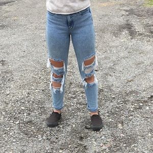 ▫️distressed hollister jeans